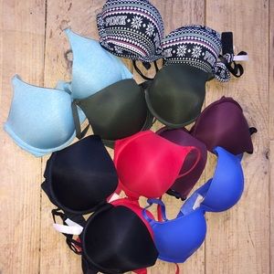 7 Victoria’s Secret / pink bras